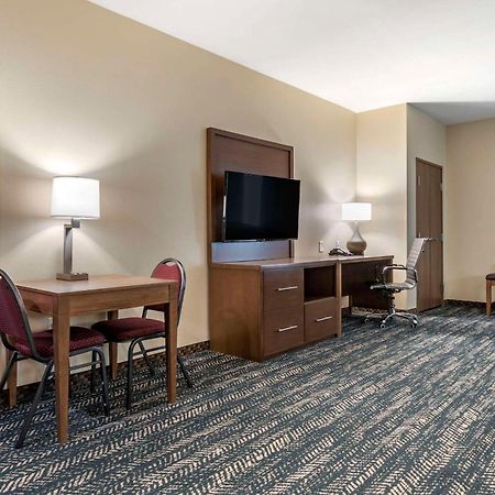 Comfort Inn & Suites Downtown Near University Tuscaloosa Bagian luar foto