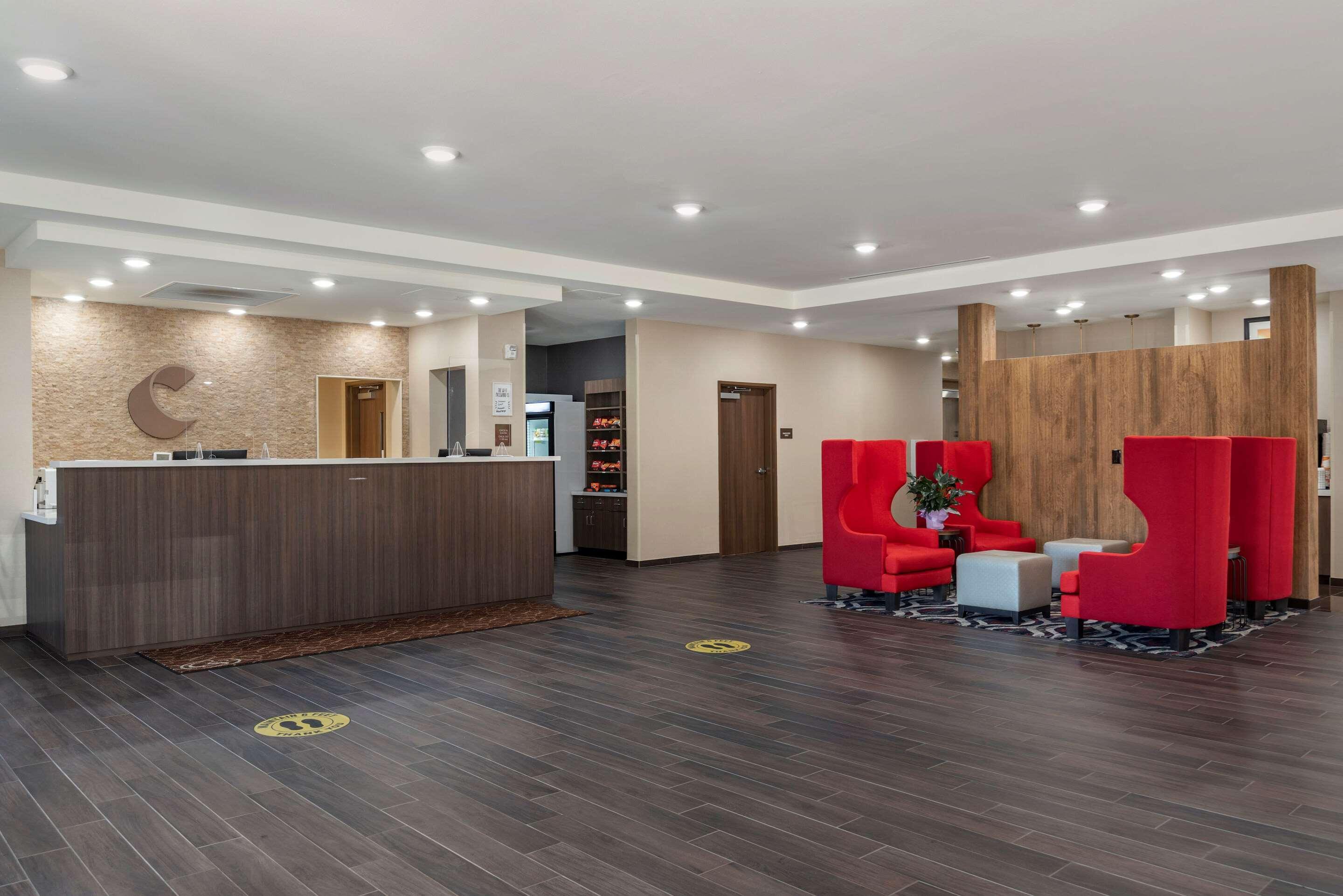 Comfort Inn & Suites Downtown Near University Tuscaloosa Bagian luar foto